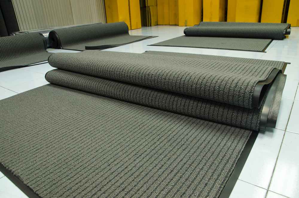 Types of floor mats